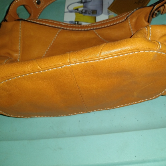 Tignanello Tan Leather Handbag NWT - Picture 11 of 11